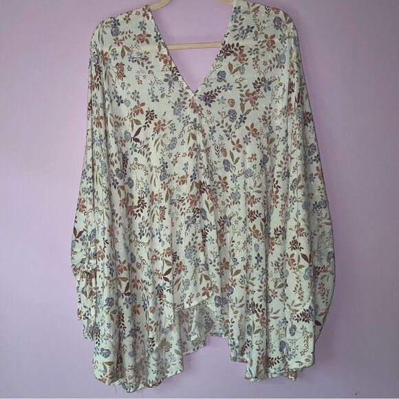 143 Story Poncho Top 3X White Swiss Dot Whimsical Floral Boho Print Dolman - Picture 3 of 7